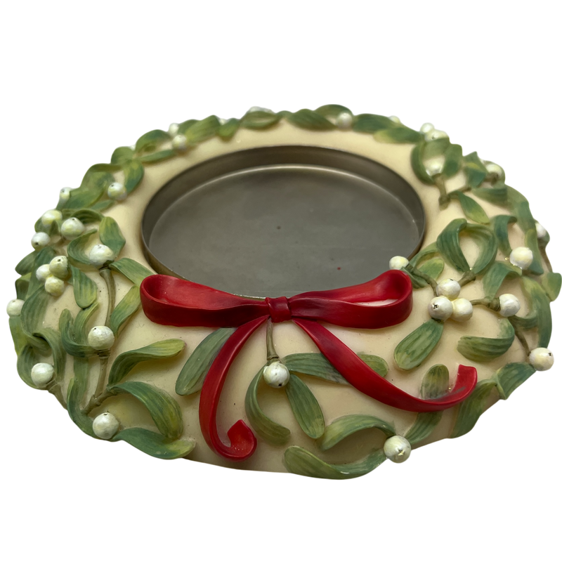 Mistletoe Pillar Candle Wreath