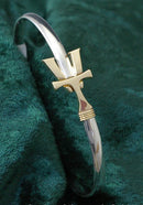 Vermont Hook Bracelet with Gold 'VT' - 4mm Band - 6 Inch