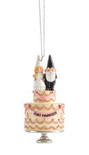 Couple on Wedding Cake Ornament - Just Married