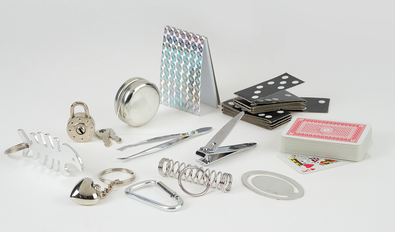 Plaid Party Crackers