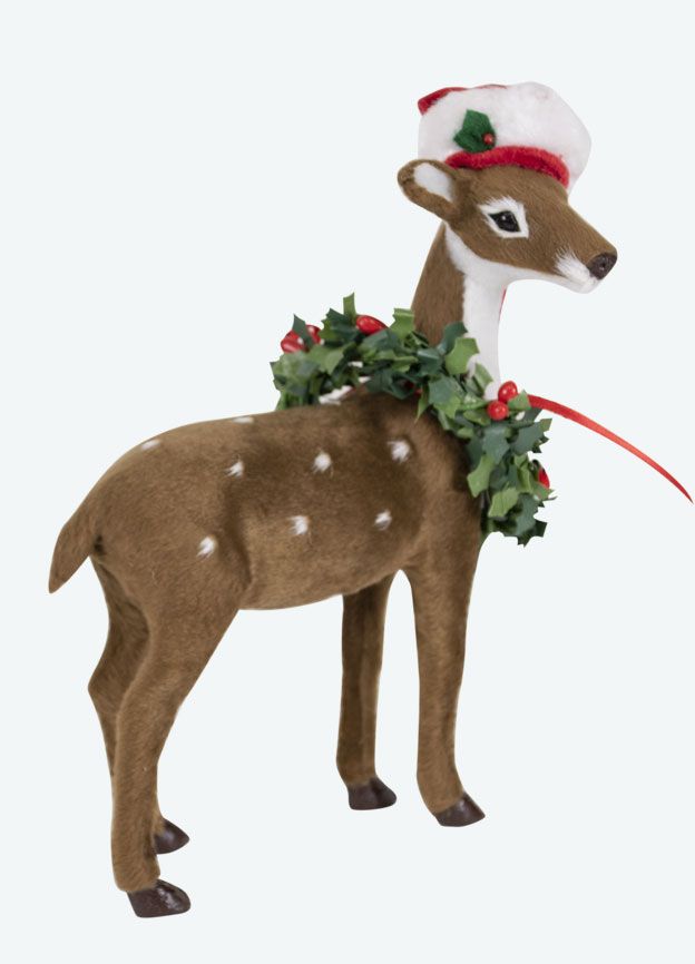 Reindeer With Wreath - The Country Christmas Loft