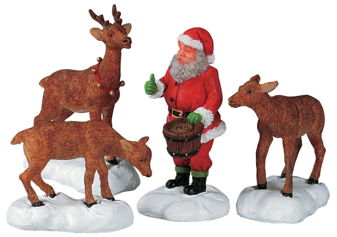 Santa Feeds Reindeer Set Of 4 - The Country Christmas Loft