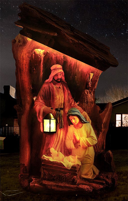 Silent Night Lighted Outdoor Metal Nativity