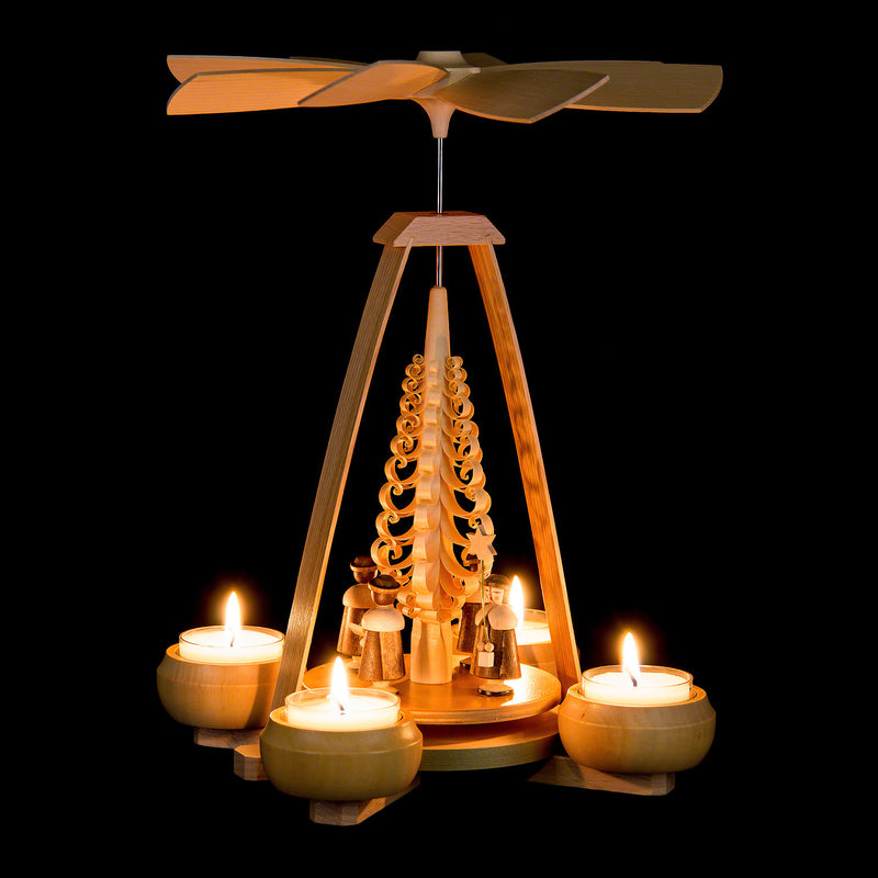 German Candle Pyramid - Carolers