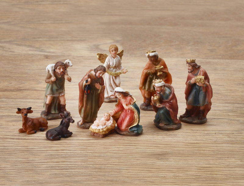 Handmade Traditional English Crackers - Nativity - The Country Christmas Loft
