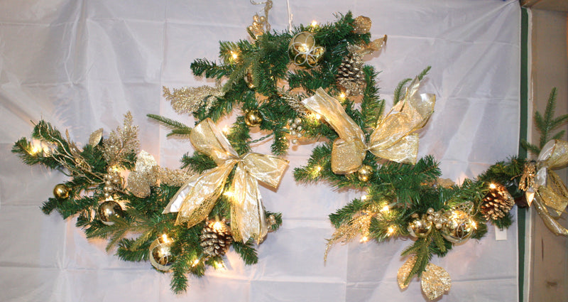 Lighted Garland with Gold Leaves - 72 Inch