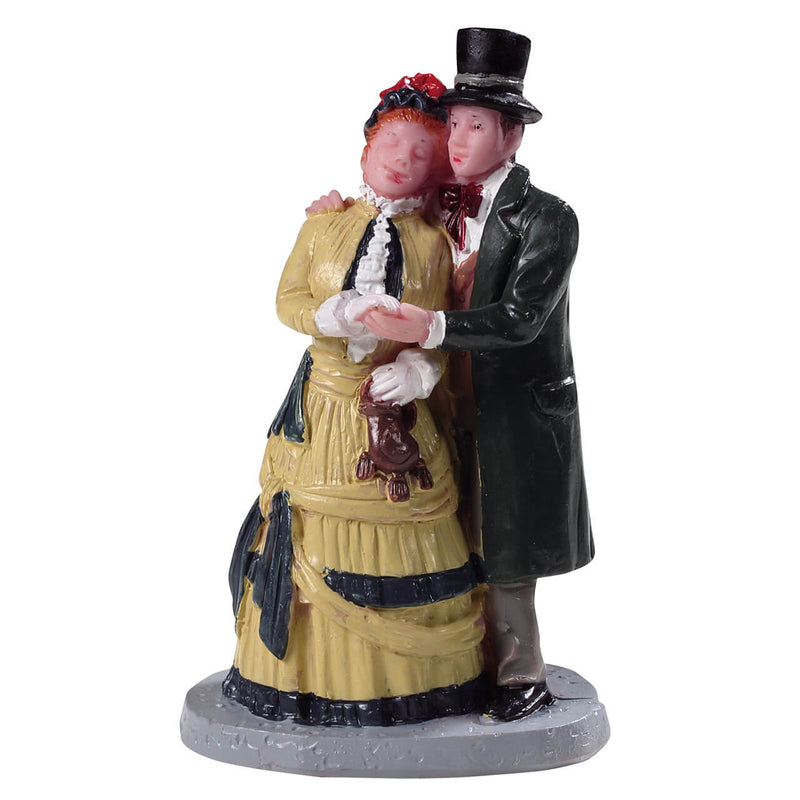 Dickens Couple - The Country Christmas Loft