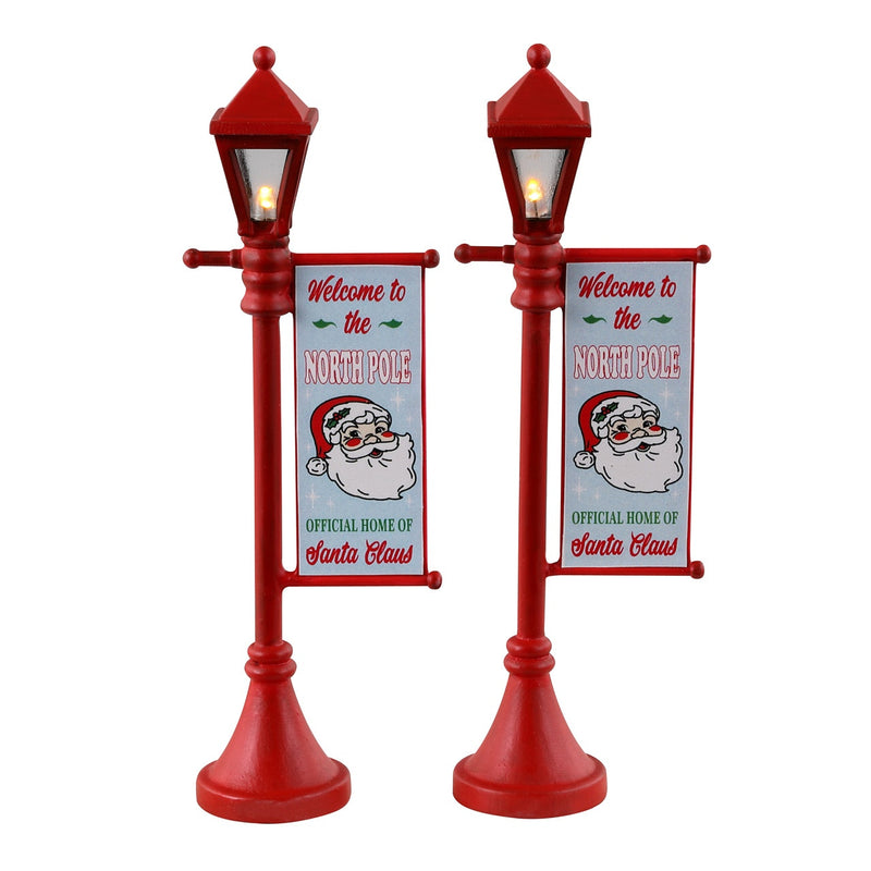 North Pole Lamppost - 2 Piece Set - The Country Christmas Loft