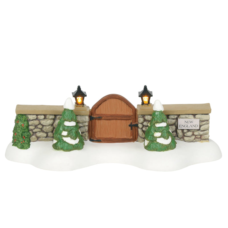 New England Village Gate - The Country Christmas Loft